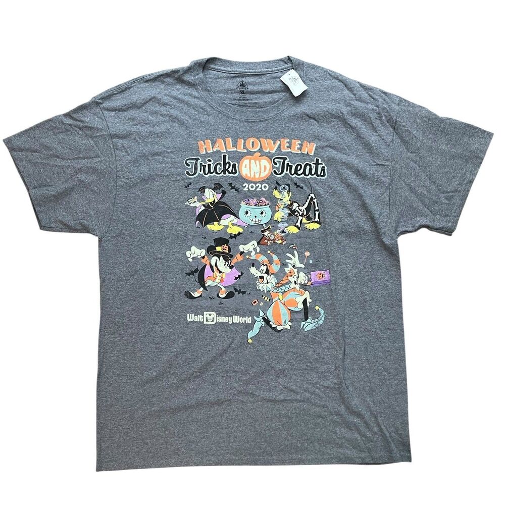 Disney Halloween T Shirt Adult XL Grey Parks Parade Donald Mickey Goofy Vampire